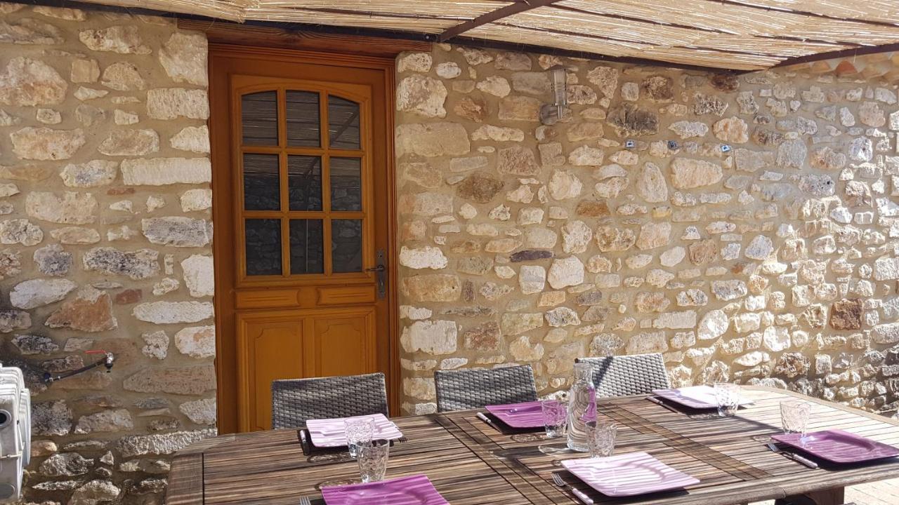 Bienvenue Chez Romane Aigueze Ngoại thất bức ảnh